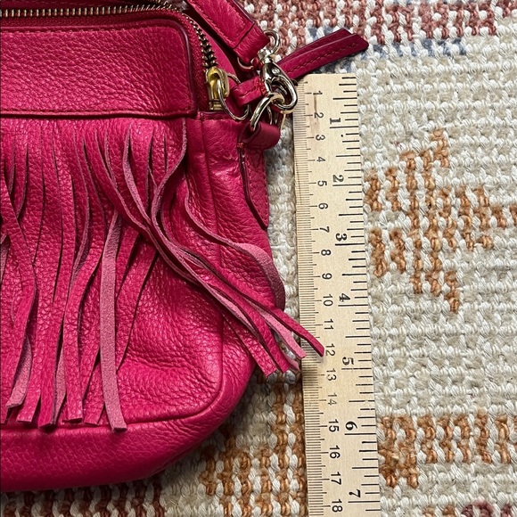 NWOT Fossil Sydney Fringe Leather Crossbody Pomegranate - Picture 8 of 10